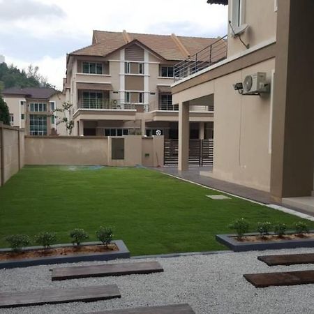 Greenlane 98 George Town Exterior photo